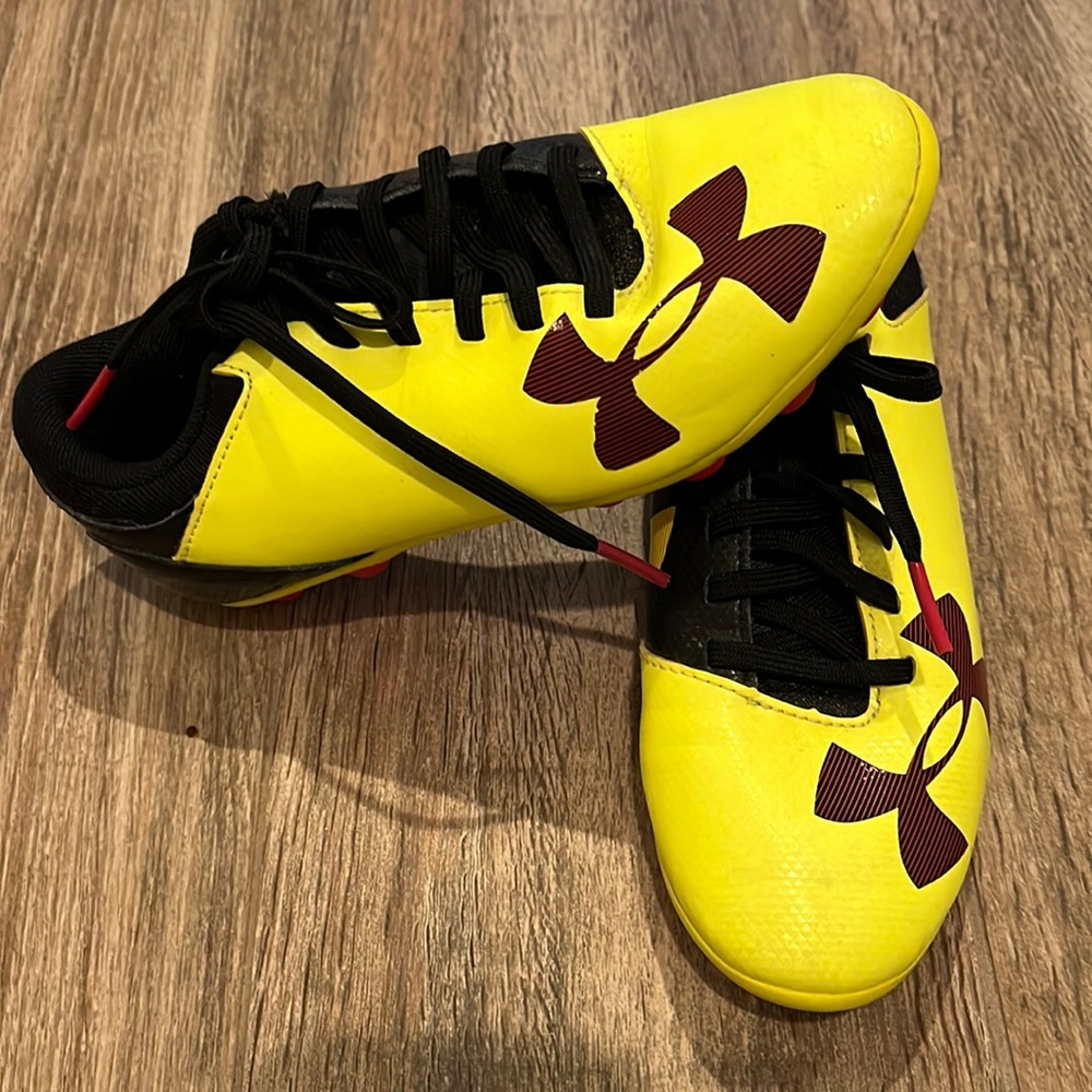 Kids UnderArmour Cleats